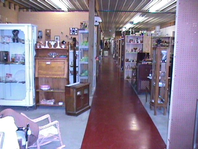 middleaisle.JPG